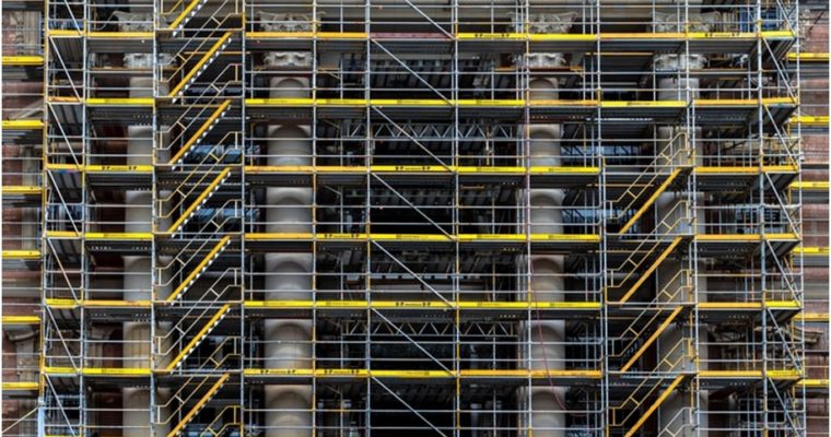 Why Scaffolding London is Essential in Building and Construction