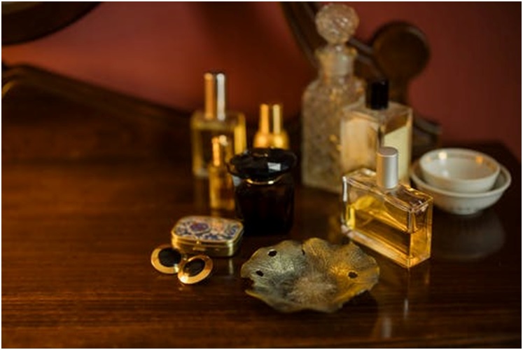 Enhance the Visualizations of Your Perfumes by Getting Pretty Perfume Boxes