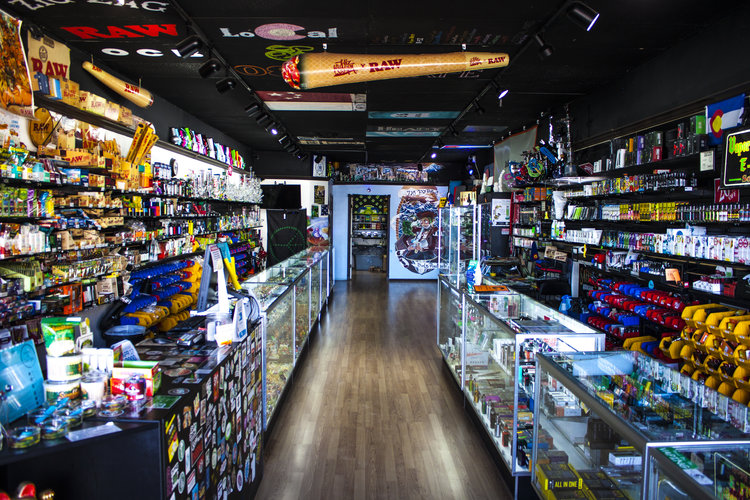 How to Identify a Good Canada Head Shop Online