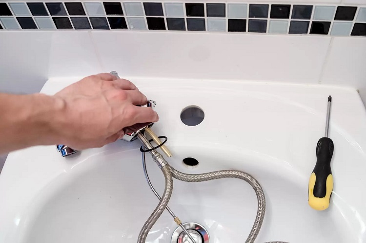 Considerations When Hiring Drain Cleaning Services