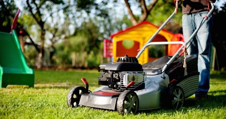 How To Choose The Perfect Lawnmower For Your Garden