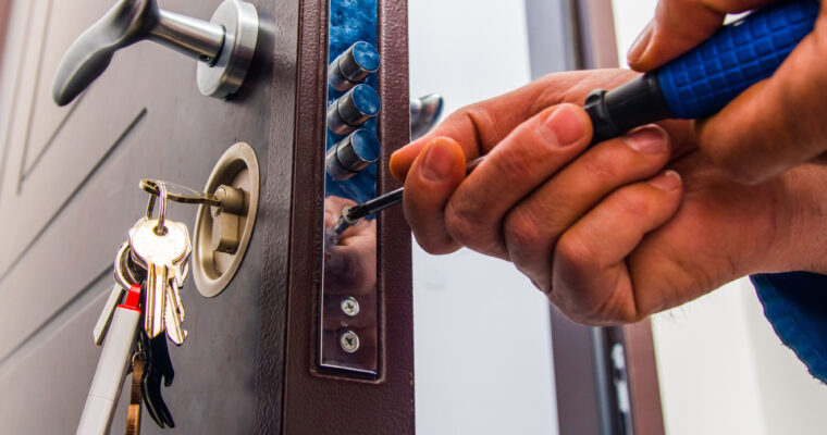 How to Hire Emergency Locksmith Services?