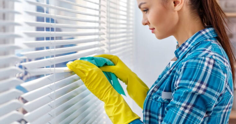 How To Quickly and Easily Clean Blinds?