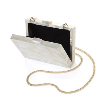 How to Choose The Perfect Bridal Clutch Bag For Your Wedding?