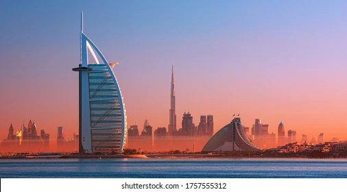 Explanation of why Dubai is a popular destination for luxury tourism