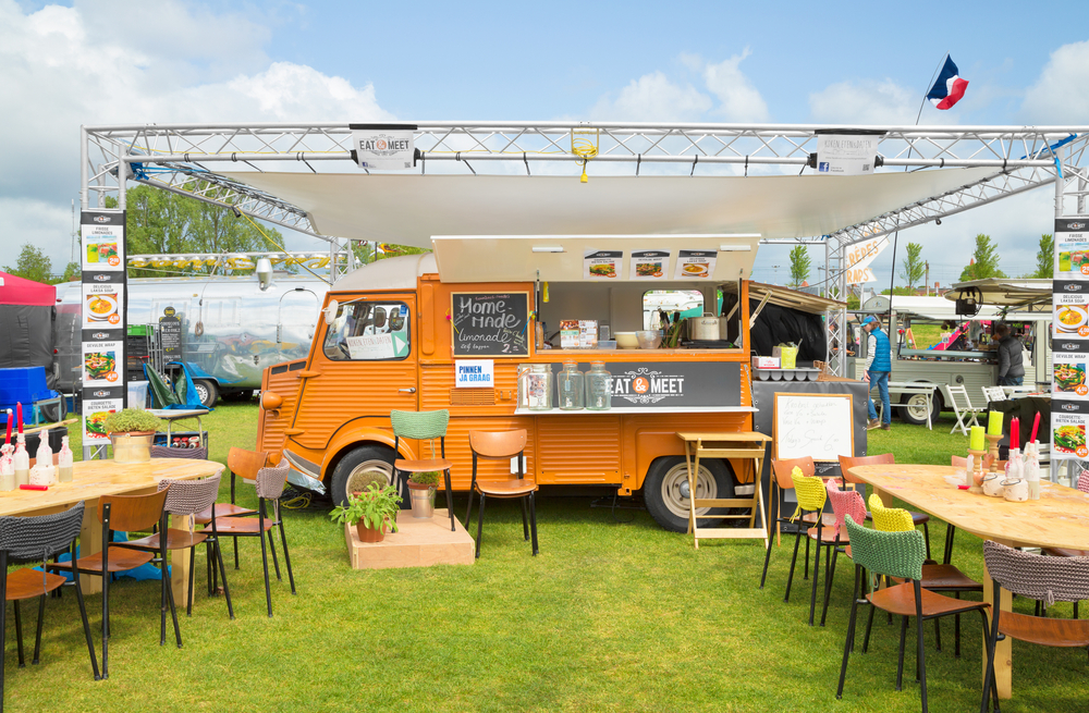 Incorporating Food Trucks Into Private Party Catering
