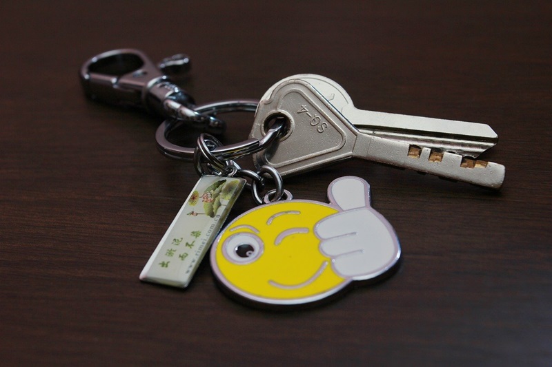 A Comprehensive Guide to Custom Metal Keyrings for Brand Marketing