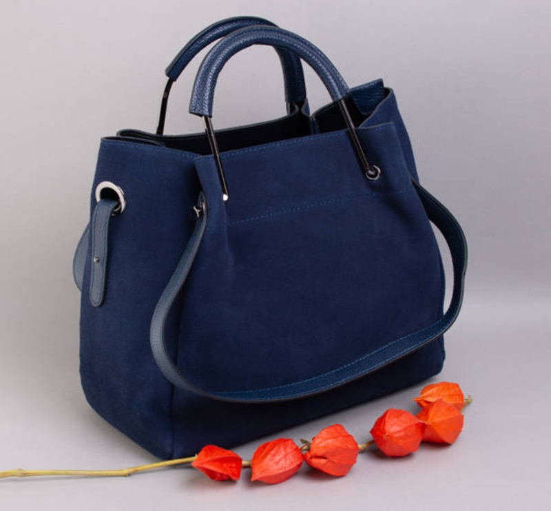 Navy Full Grain Leather Bag: The Epitome of Style and Durability